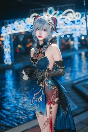 hina_aya0 / 雛月 あや