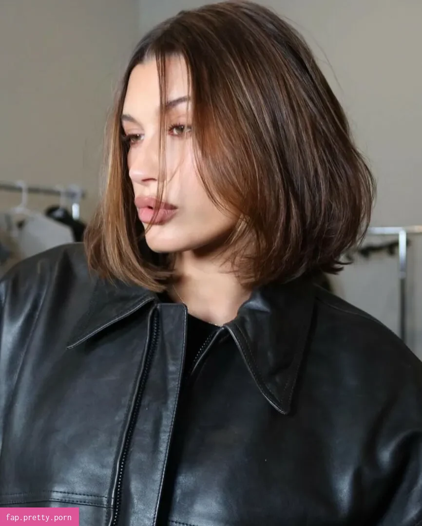 Hailey Baldwin Bieber - Photo #35