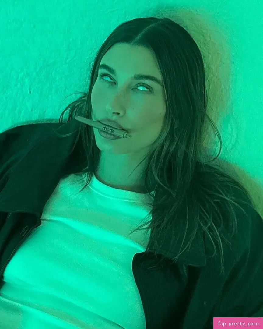 Hailey Baldwin - Photo #70