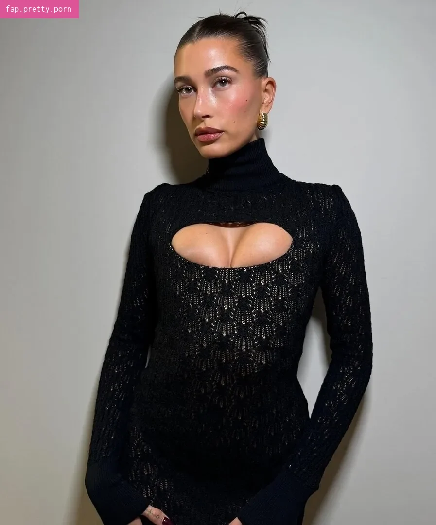 Hailey Bieber - Photo #56