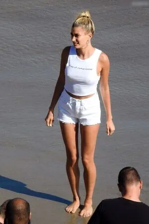 Hailey Bieber