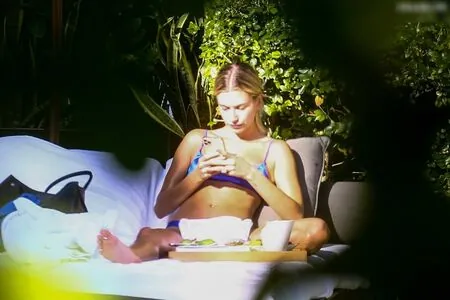 Hailey Bieber