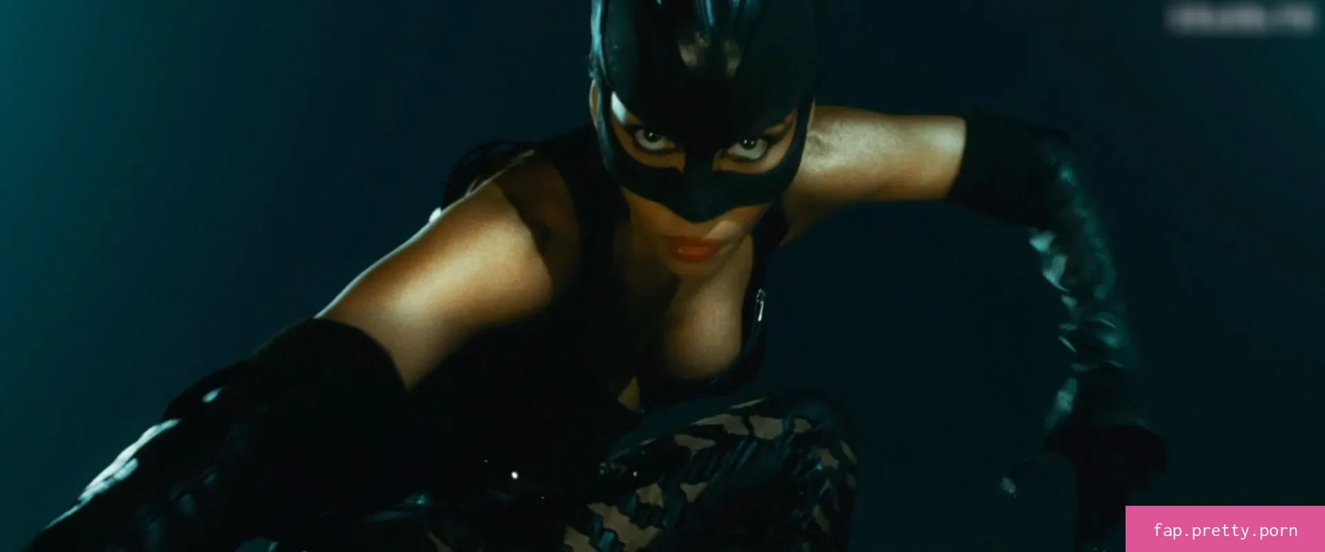 Halle Berry - Photo #40