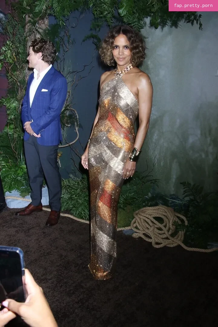 Halle Berry - Photo #06