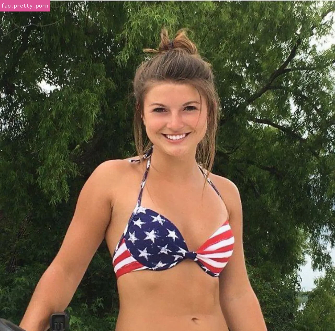 Hannah Barron FAKES - Photo #12