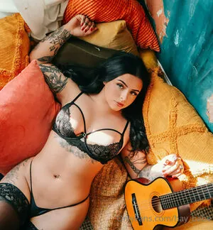 hay_babe