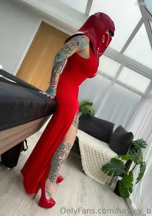 Hayley_B