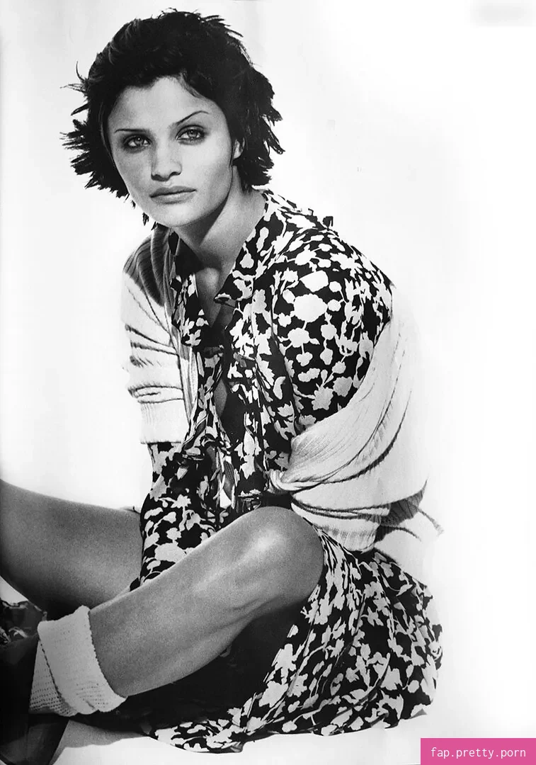 Helena Christensen - Photo #22