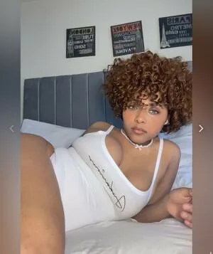 Hazel Dreamyyhazel