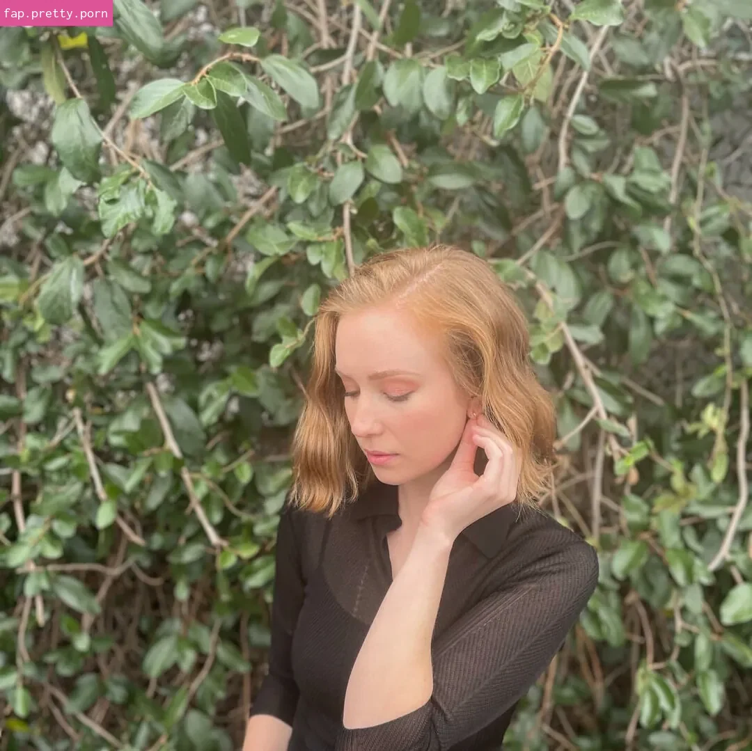 Hannah Einbinder - Photo #21