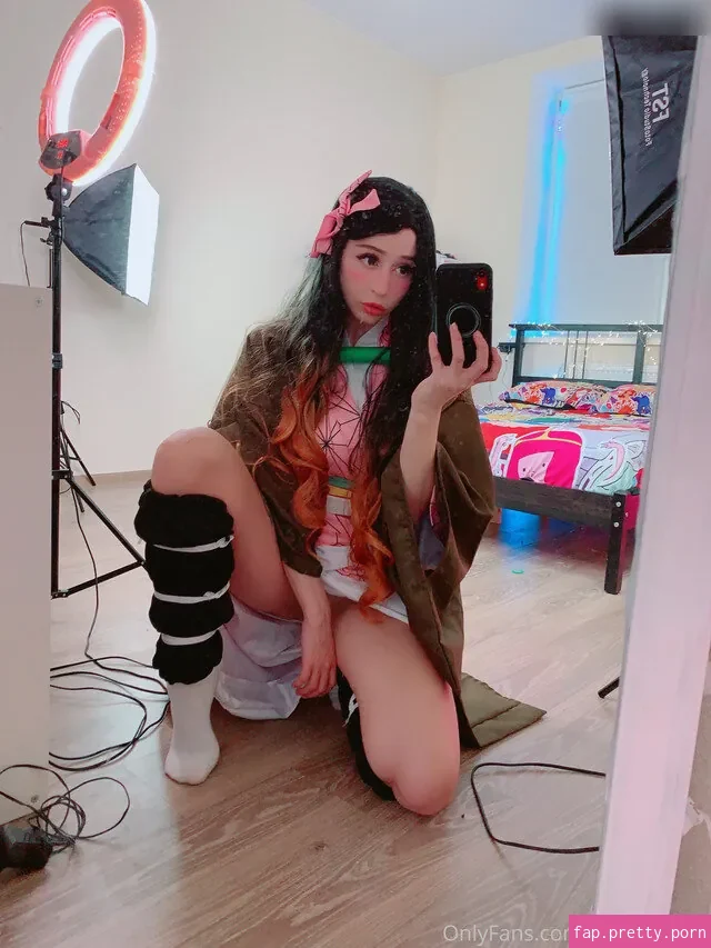 Headshot - Photo #87