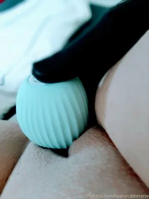 heavyrubberette