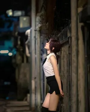 Helenyan083