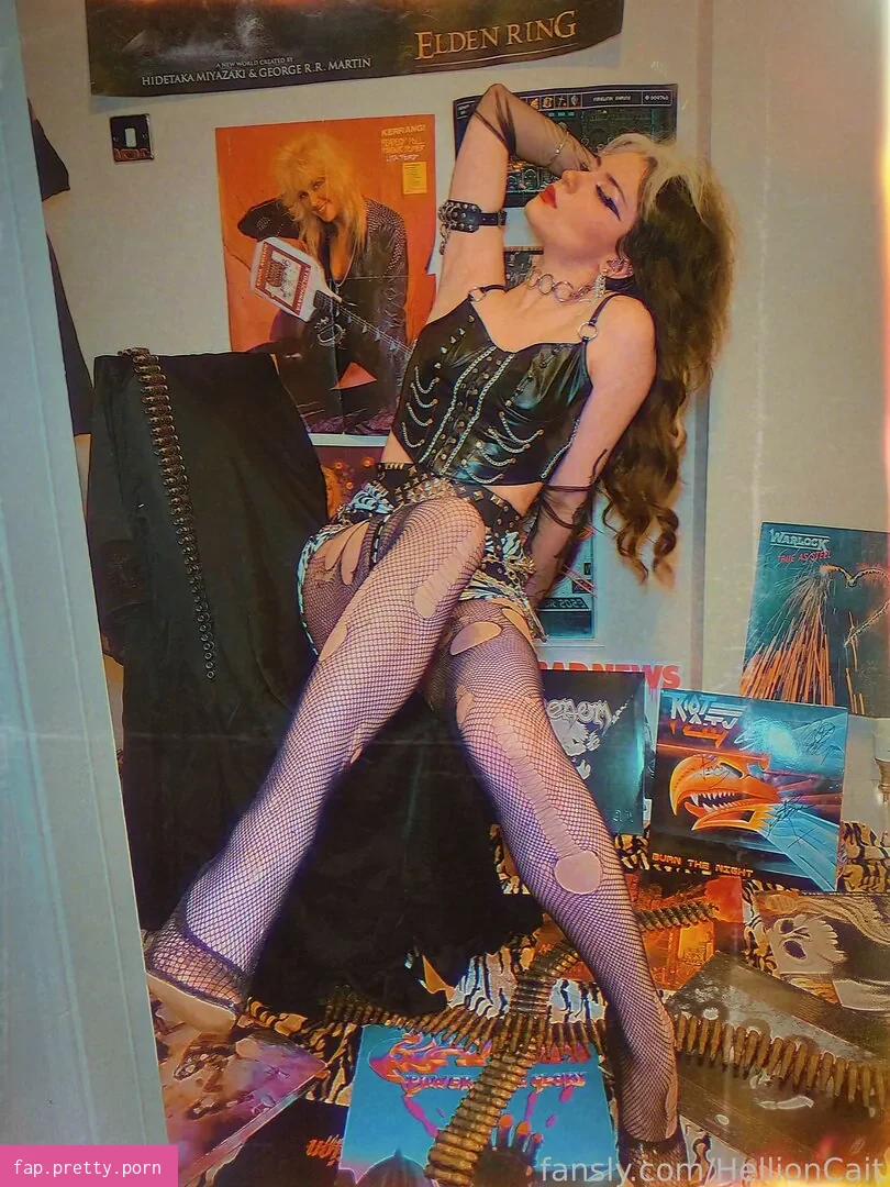 HellionCait - Photo #44
