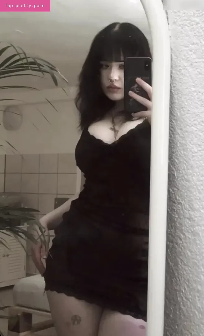Hellok1ttyslvt - Photo #55