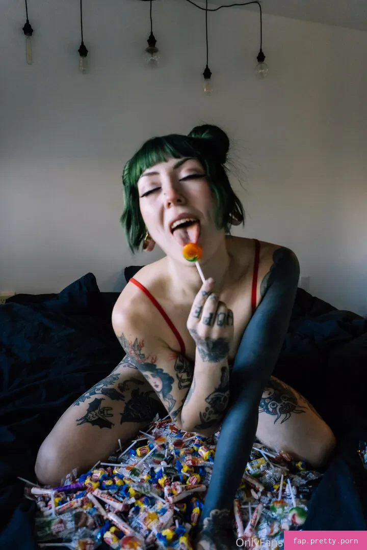 helloyelow - Photo #51