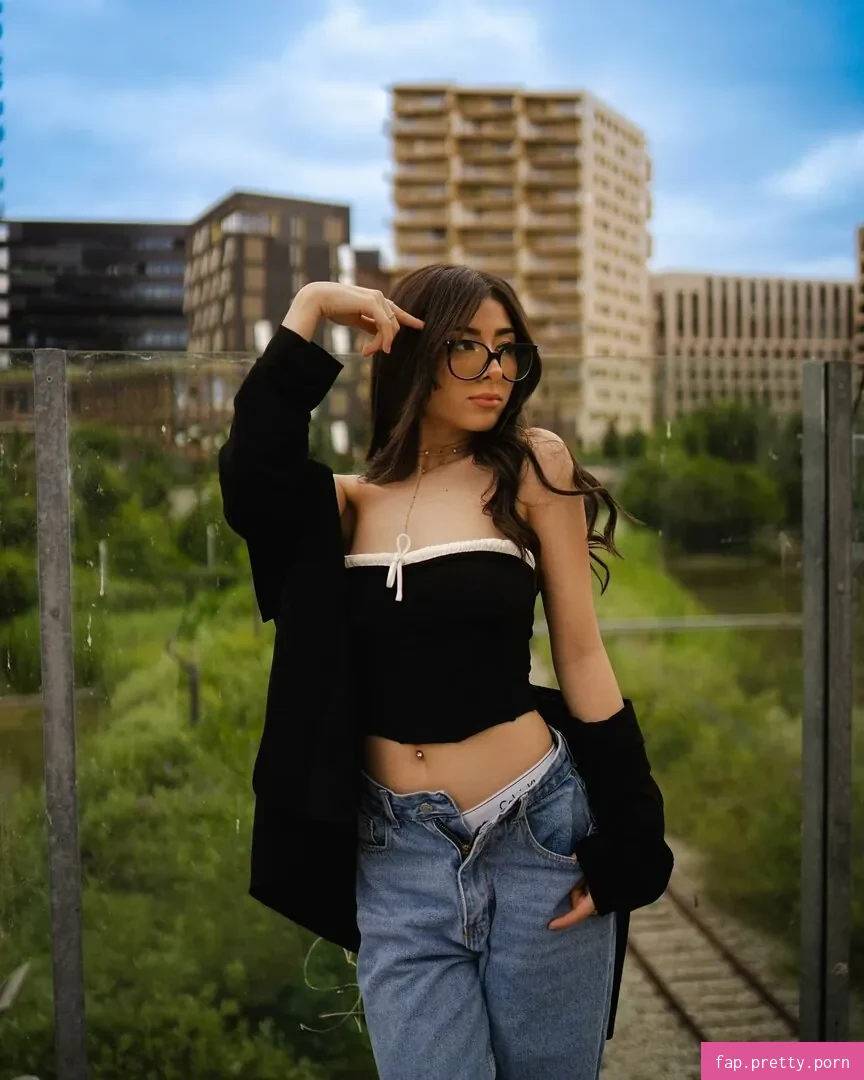 Helydia - Photo #04