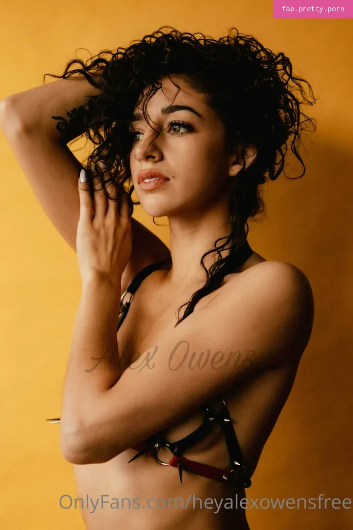 heyalexowensfree - Photo #01