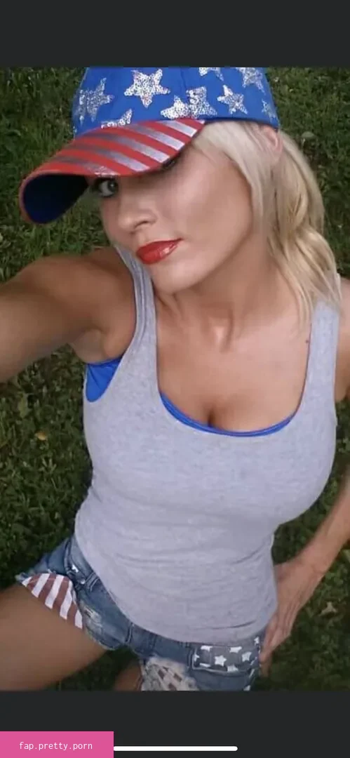 Hanna Hilton - Photo #29