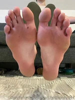 higharchedhoney444