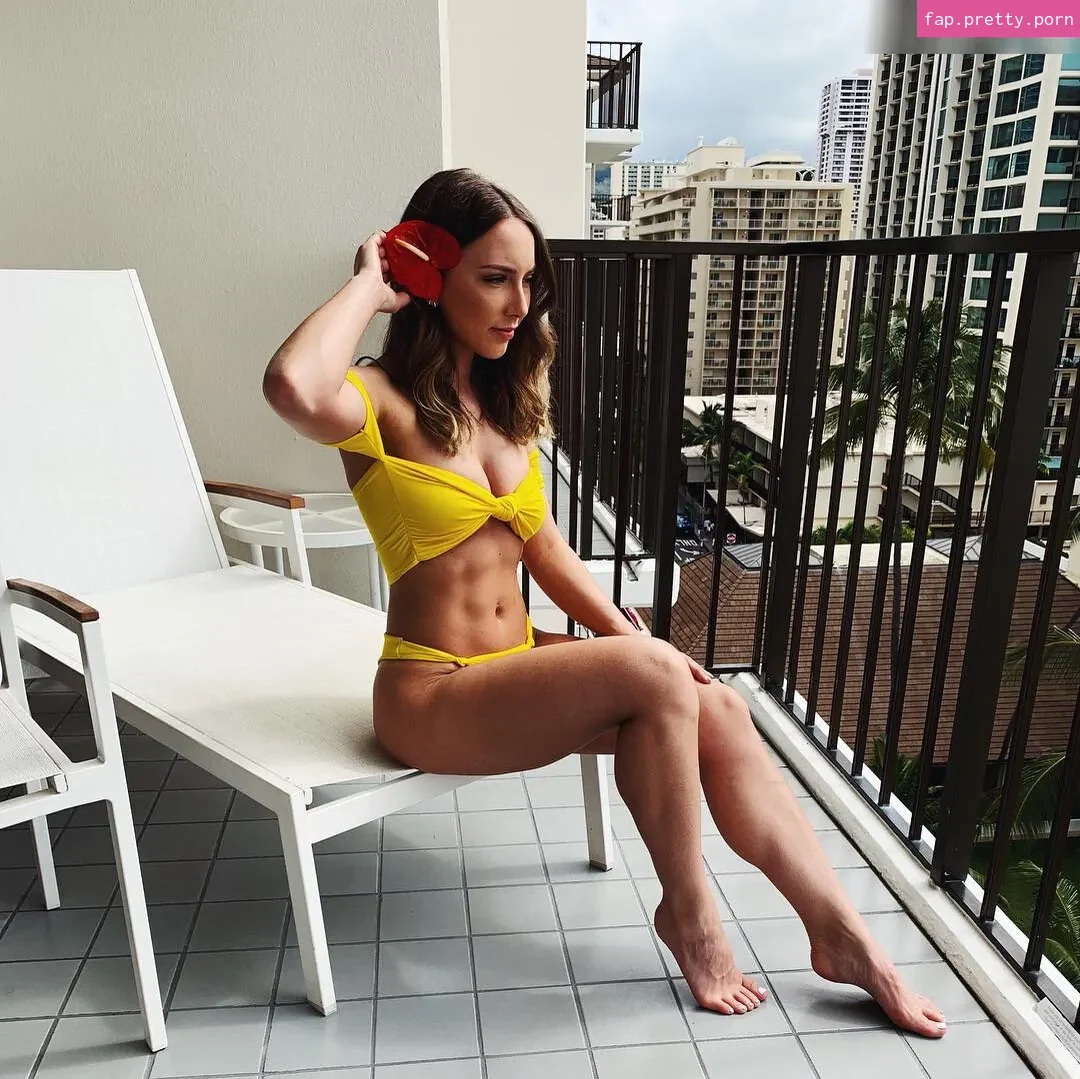 Hailie Jade Scott Mathers - Photo #01