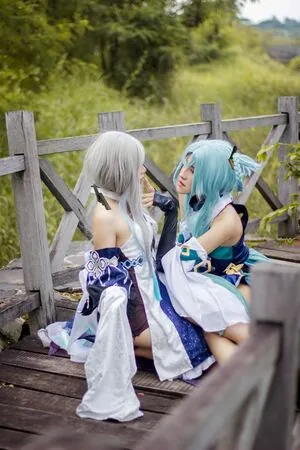美月 HKxSYR