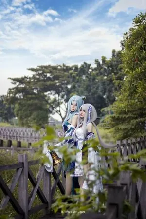美月 HKxSYR