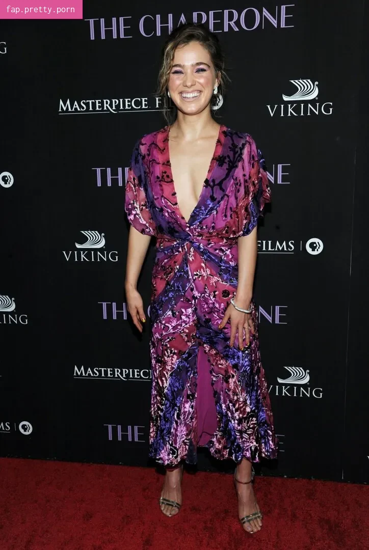 Haley Lu Richardson - Photo #17