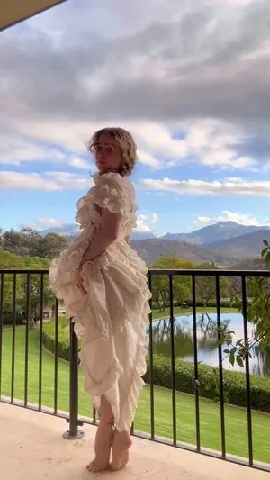 Haley Lu Richardson