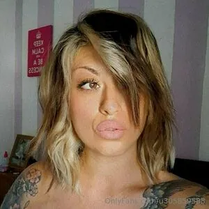 hottie_lila