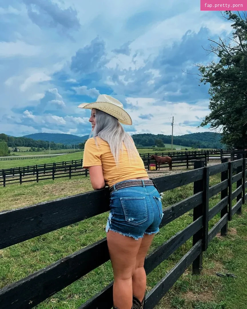 Hannah Murrell - Photo #40