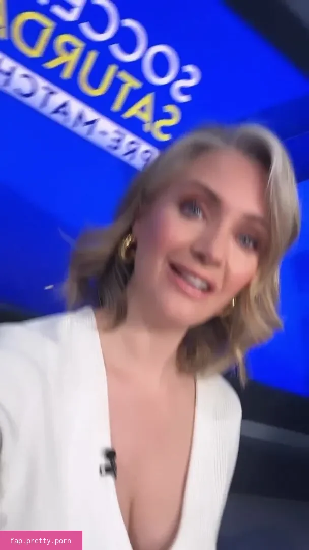 Hayley McQueen - Photo #03
