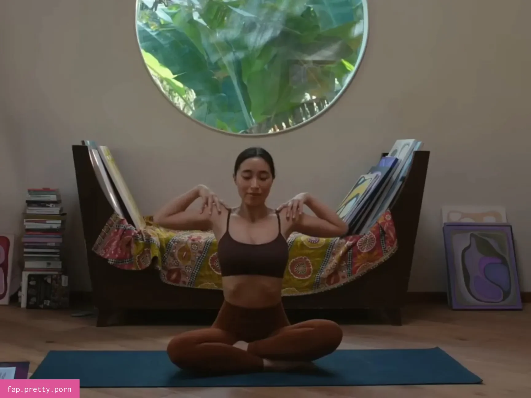 Hitomi Mochizuki - Photo #18