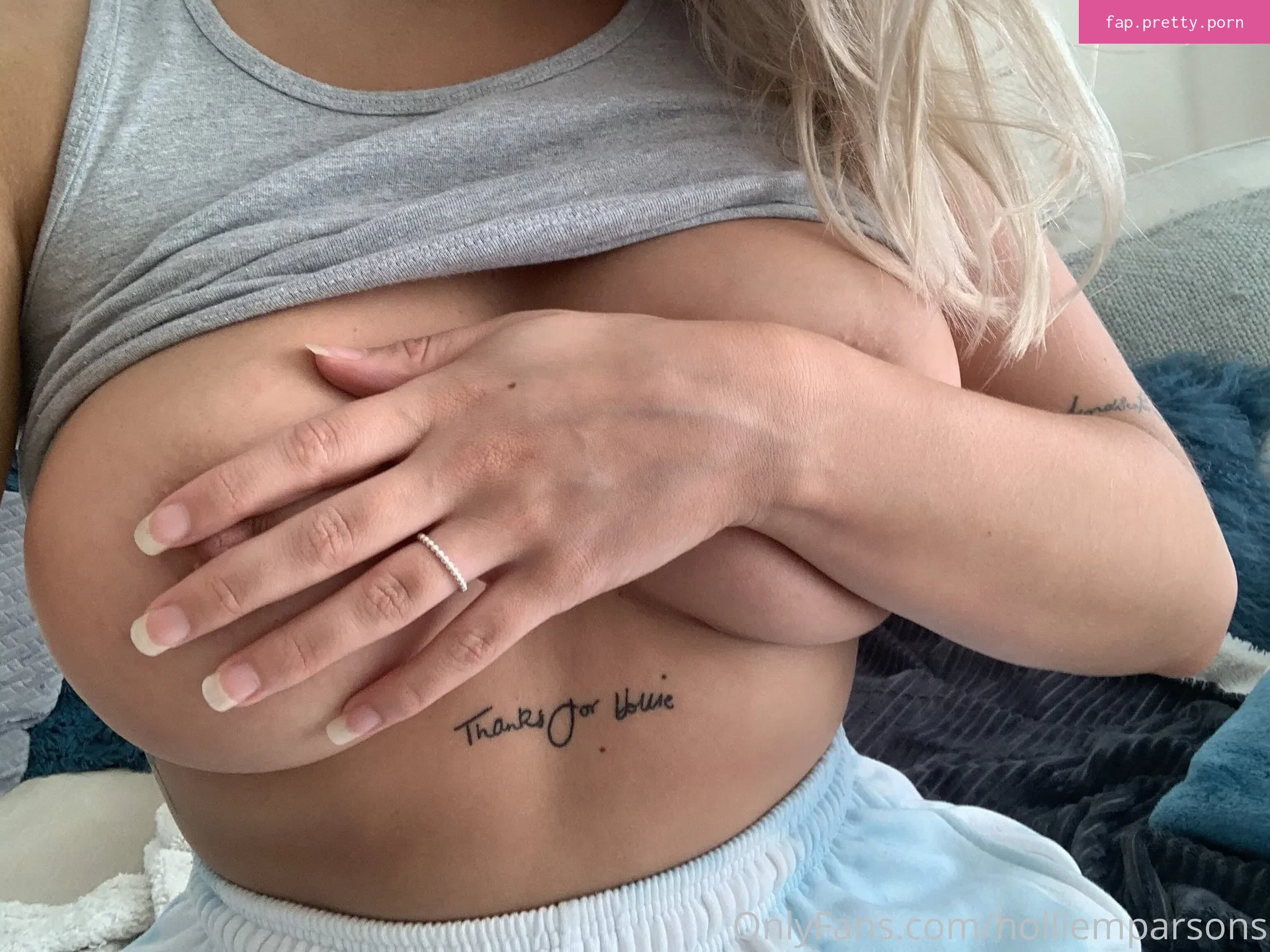 Hollie M Parsons - Photo #27