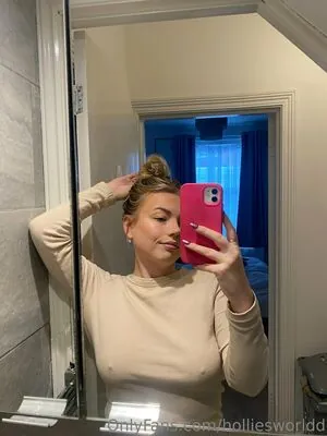 holliesworldd