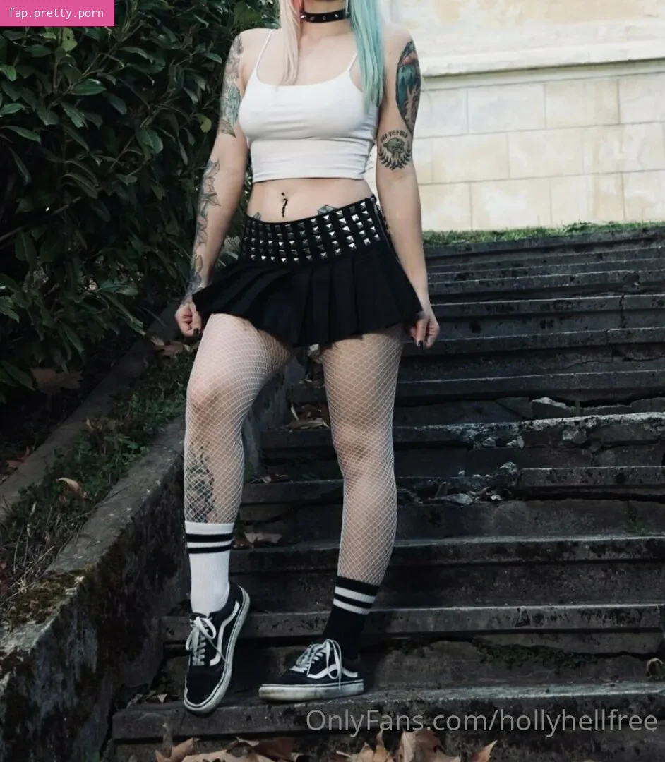 hollyhellfree - Photo #49