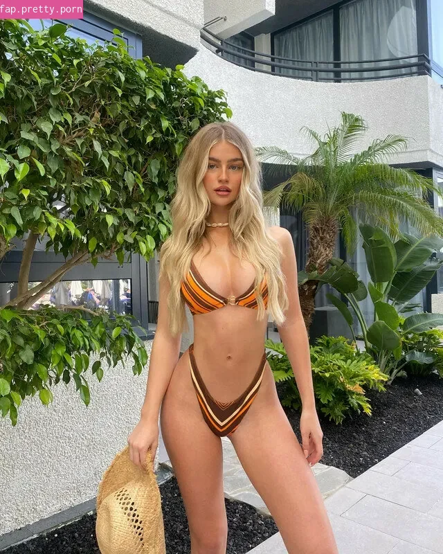 hollyjai - Photo #10