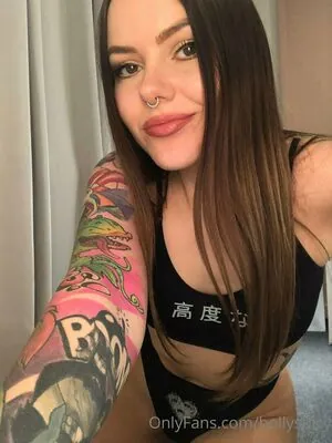 hollyspicy
