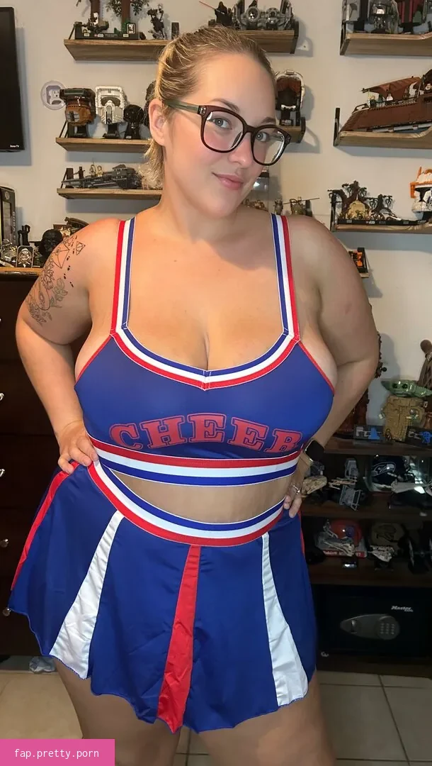 HoneybeeHarlow - Photo #32