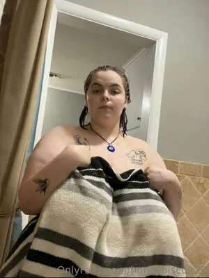 honeybiscuit20