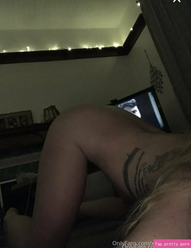 hornycavegirl - Photo #12