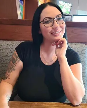 Hot4Holly