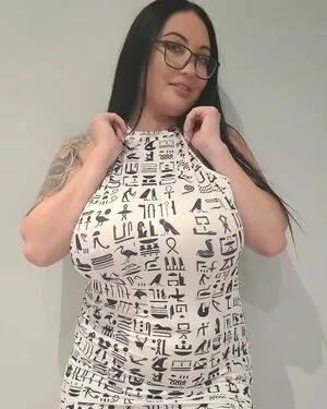 Hot4Holly