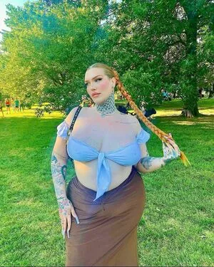hotandselfish