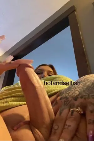 hotandselfish