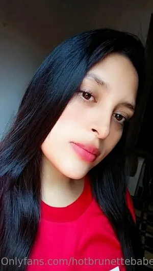 hotbrunettebabe