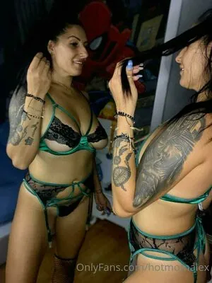 hotmomalex