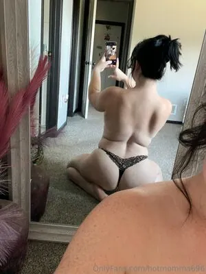 Hotmomma696