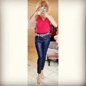 Hotmommy956