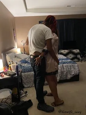 hotwifeizzy